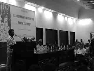 Shabbir, a resident of Ara's dalit hostel, speaking at Convention