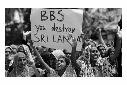  Sri Lankan Muslims, rendered homeless, protesting against the communal outfit Bodu Bala Sena